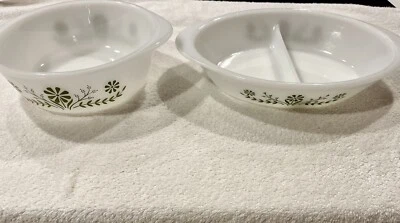 VTG Casserole Dish J2600 Green Daisy & Oval  Milk Glass Split Casserole lot of 2 - Image 1 of 4