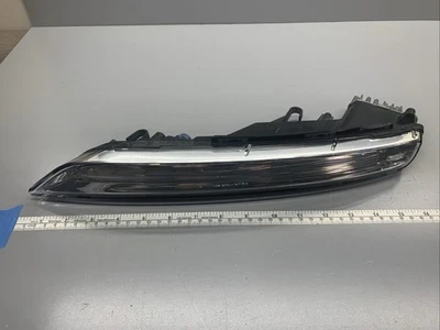 2015-2018 Porsche Cayenne Right RH Passenger Side Fog Light T7P5027 OEM - Image 1 of 4