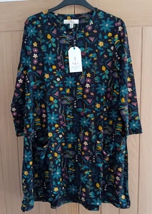 Top tunica killiow nuovo con etichette SEASALT taglia 12 nero/campionatore botanico multiplo - Foto 1 di 4