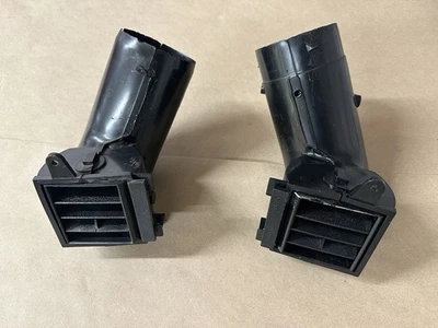 1970 - 1981 Chevrolet Camaro Lower Dash A/C Vents GM 3998408 Z28 LT Trim - Image 1 of 4