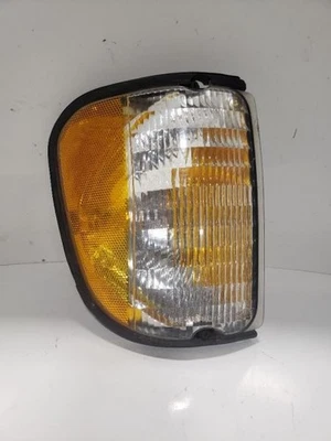 Luz de esquina/estacionamiento para pasajeros para camioneta Ford E150 92-00 1040743 Foto 1 de 4