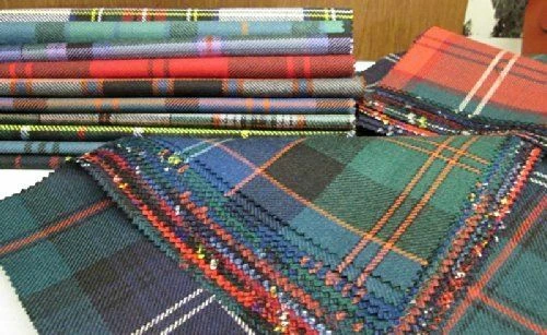 Tartan Patchwork 100% Wolle Reststücke Quadrate 10 Stück 23Cm (9") - Bild 1 von 1
