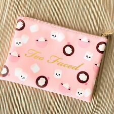 Too Faced CHRISTMAS HOT COCOA You're So Hot Cosmetic Bag LIMITED EDITION