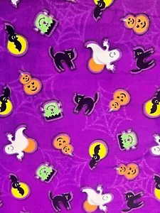 "Ghostly Webs" fabric - Springs Creative Products Group - Picture 1 of 5