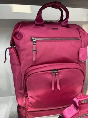 NUEVA Mochila para Laptop Tumi Voyageur IRMA 16.1” ENMARCADA Nylon - ROSA JEREZ OSCURO Foto 1 de 4