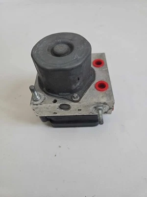 Conjunto de bomba y motor ABS usado se adapta a: 2013 Subaru Xv Crosstrek Pump 2.0 Grado A Foto 1 de 4