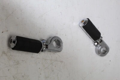13 HARLEY-DAVIDSON STREET GLIDE EFI FLHXI REAR PASSENGER FOOT PEGS PAIR  - Image 1 of 4