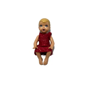 Vintage Barbie Puppenhaus Baby Krissy Puppe rotes Kleid Mattel Spielzeug Sammlerstück selten - Bild 1 von 3