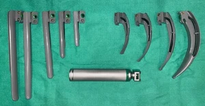 Fiberoptic laryngoscopy Set-9 blades and 1 "C" Handle - Picture 1 of 4