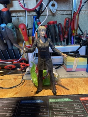 Figura Stargate SG-1 Replicadora Samantha Carter Usada Foto 1 de 4
