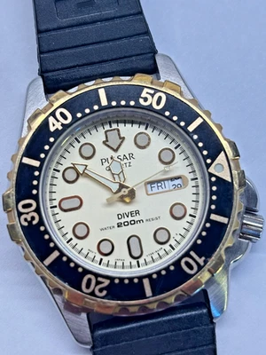 Reloj Pulsar Diver V736-6A20 de Seiko hermoso estado Foto 1 de 4