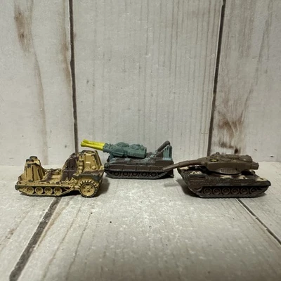 Vintage Micro Machines Military Tanks Lot of 3 Die Cast Blue Brown - Image 1 of 4