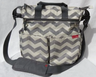 SKIP HOP Gray Chevron Diaper Messenger Duo Signature Bag Tote Stroller Shoulder - Image 1 of 4