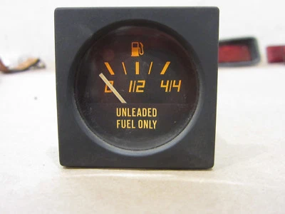 Ferrari Mondial 3.4 T cupé - indicador de nivel de combustible - P/N 136701 Foto 1 de 4