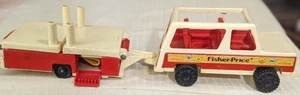 FISHER PRICE LITTLE PEOPLE CAR & CAMPER PLAYSET STATION WAGON & TRAILER CAMPER - Picture 1 of 6