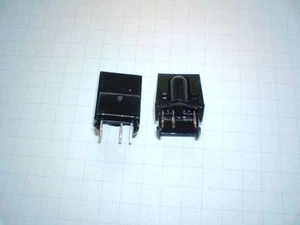 Lote de 4 piezas de receptor IR Vishay TSOP1338 38 kHz - Imagen 1 de 1