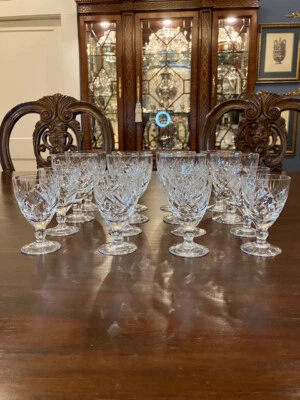 Braemar Vástago Corto de Royal Brierly - RARO - 16 Piezas de Cristal Vintage Foto 1 de 4