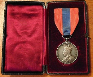 MEDALLA PARA SERVICIO FIEL Henry W William Perry Primera Guerra Mundial Rey Jorge V Sin usar, en caja - Imagen 1 de 10