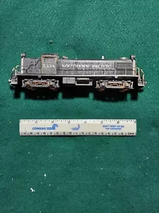 KATO HO #5338 RS3 SOUTHERN PACIFIC POWERED & WEATHERED - Picture 1 of 4