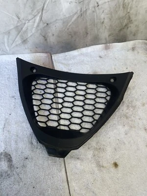 2009-2015 Aprilia RSV4 RSV4R RSV Parrilla de ajuste inferior del radiador 09 10 11 12 13 14 15 Foto 1 de 4