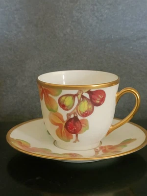 DAUM ,   Tasse avec Sous Tasse Ancienne  en Porcelaine de  Limoges . - Photo 1/4