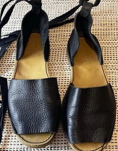 Topshop Ladies Black Leather Tie Leg Flat Sandals UK 5 EUR 38 - Picture 1 of 3