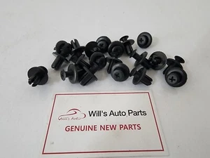 KIA CERATO RETAINER-BUMPER CLIPS 20EA SET 2004-2015-GENUINE KIA - Picture 1 of 4