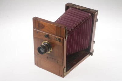 Holzkamera 13x18cm mit roten Balgen Chevallier & Fils Lens - Bild 1 von 4