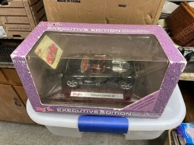 Executive Edition Porsche Carrera GT Sports Car 1/18 Maisto NIB In Box - Image 1 of 4