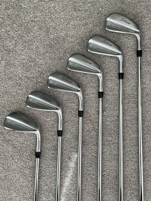 Titleist T100 Set 4-9 Iron Open Box New - Image 1 of 4