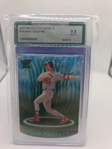 MARK McGWIRE 2000 Revolution ON DECK Die Cut #16 ~ CARDINALS 9 Mint - Picture 1 of 2