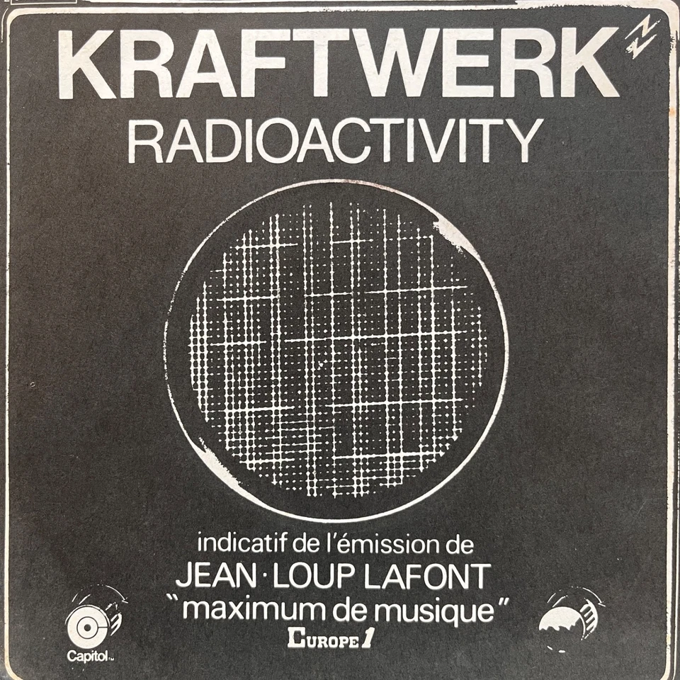 Kraftwerk - Radioactivity - Vinyl 7’’ 45T - 1976 - (Capitol 82119) VG+ - Photo 1/3