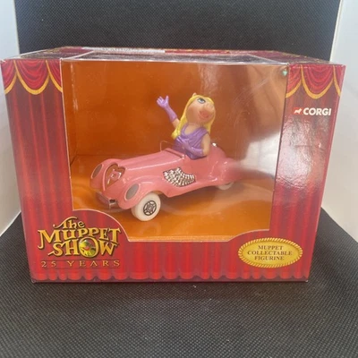 CORGI THE MUPPET SHOW 25 YEARS - MISS PIGGY CC06603 Diecast Car & Muppets Figure - Image 1 of 4