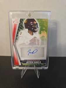 2022 SAGE Low Series - Autographs Jayden Daniels #A-JD Red (AU, RC) - Picture 1 of 2