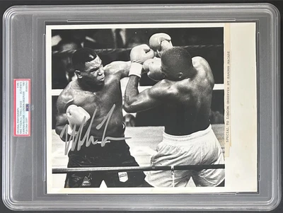 Mike Tyson Signed Original 1987 Type 1 Photograph PSA/DNA Tyson vs Tyrell Biggs - Image 1 of 4
