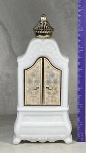 AVON Kleiderschrank Kommode DEKANTER VINTAGE LEER DEKOR SAMMLERFLASCHE - Bild 1 von 10