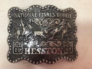 Hebilla de cinturón de rodeo de las finales nacionales de Hesston 1987 NUEVA umbral de plástico #2 - Imagen 1 de 2