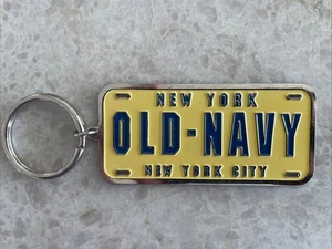 Vintage Old Navy New York City NYC Metal License Plate Keychain - Picture 1 of 5