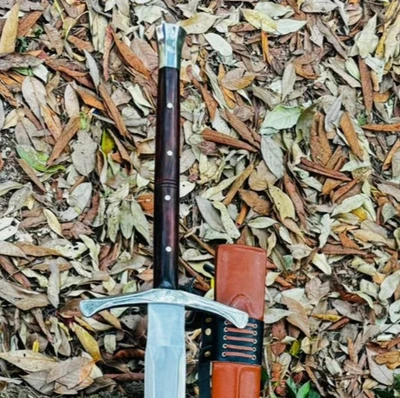 Espada vikinga de supervivencia con hoja de acero al carbono hecha a mano personalizada | Espada de caza camping Foto 1 de 4