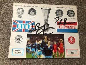 MANCHESTER CITY V FC TWENTE UEFA CUP 1978-79 SIGNED BY CORRIGAN & BARNES - Picture 1 of 2
