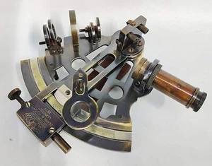 Antik Messing Maritim Sextant Graviert Richtung Maritim NavigationSextant - Picture 1 of 6
