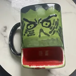 Handmade Hand Painted THE HULK 'E' Mug W/ Cookie/Treat Slot NWOB Gift Novelty - Picture 1 of 7