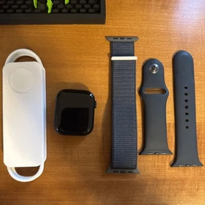 Apple Watch Series 9 45mm GPS + WiFi + Cellular Unlocked Aluminum Case Midnight - Zdjęcie 1 z 10