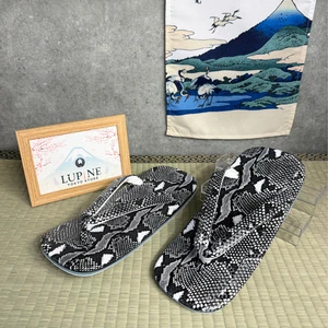 Traditionelle japanische Sandalen Setta Zori Herren 27cm LLSize Schlangenmuster - Bild 1 von 6