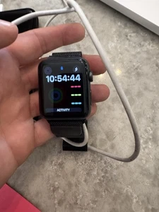 Apple watch series 3 42mm - Photo 1 sur 4