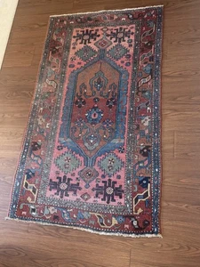 Antique Early 20th Century Oriental Rug Carpet w/ Geometric Design 32 1/2" x 56" - Picture 1 of 10