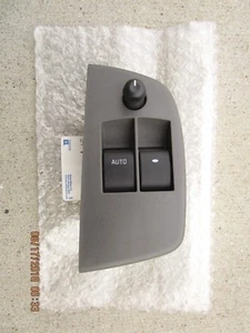 16 - 24 CHEVY EXPRESS 2500 3500 FRONT LEFT SIDE MASTER POWER WINDOW SWITCH NEW - Picture 1 of 3