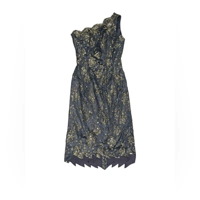 Vestido MANDALAY Marca de Lujo Un Hombro Encaje Lentejuelas Cuentas Adornado Talla 4 Foto 1 de 4