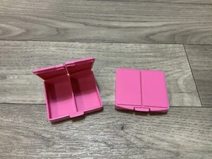 2er SET Tupperware Stempel N Dinge #1863 Pillendose Behälter für kleine rosa - Bild 1 von 5