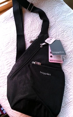 BAGGALLINI BLACK MINI SLING SHOULDER BAG CHEETAH MULTI COMPARTMENT ORGANIZATION - Image 1 of 4